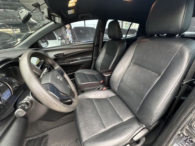 潔承汽車｜Yaris｜1.5｜衛星導航｜倒車顯影｜Apple CarPlay｜僅跑5萬2｜認證車  第14張相片