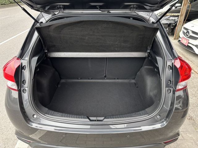 潔承汽車｜Yaris｜1.5｜衛星導航｜倒車顯影｜Apple CarPlay｜僅跑5萬2｜認證車  第19張相片