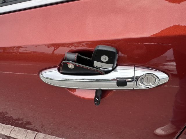 潔承汽車｜Picanto｜1.2｜GT-Line｜免鑰匙｜原鈑件｜實跑8萬1｜已認證  第5張相片