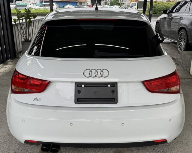 潔承汽車｜A1｜Sportback｜1.4｜倒車顯影｜換檔快撥｜原鈑件｜僅跑12.2萬｜認證車  第3張相片