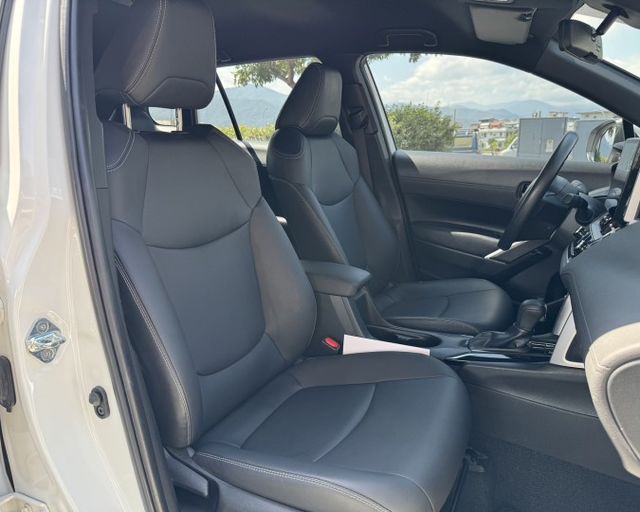 潔承汽車｜Corolla Cross｜Hybrid｜豪華版｜1.8｜安卓主機｜原鈑件｜僅跑4萬5｜認證車  第11張相片