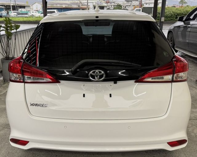潔承汽車｜Yaris｜1.5｜安卓主機｜衛星導航｜倒車顯影｜僅跑9萬6｜認證車  第3張相片