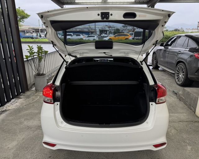 潔承汽車｜Yaris｜1.5｜安卓主機｜衛星導航｜倒車顯影｜僅跑9萬6｜認證車  第12張相片