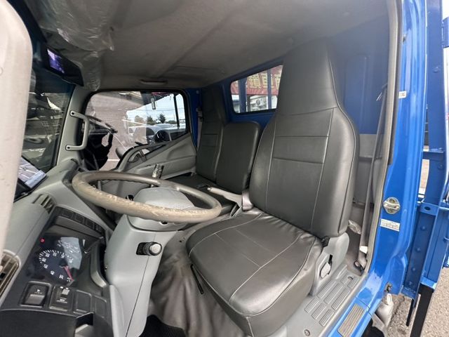 潔承汽車｜堅達｜四期｜11尺半｜柴油｜3.0｜手排｜升降尾門｜原鈑件｜只跑13萬｜YES認證  第9張相片