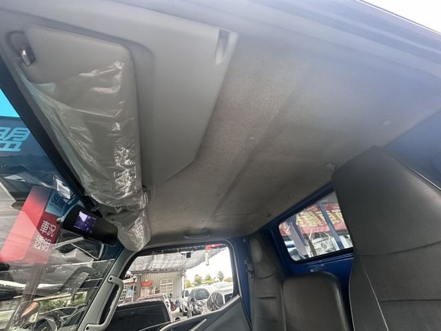 潔承汽車｜堅達｜四期｜11尺半｜柴油｜3.0｜手排｜升降尾門｜原鈑件｜只跑13萬｜YES認證  第11張相片