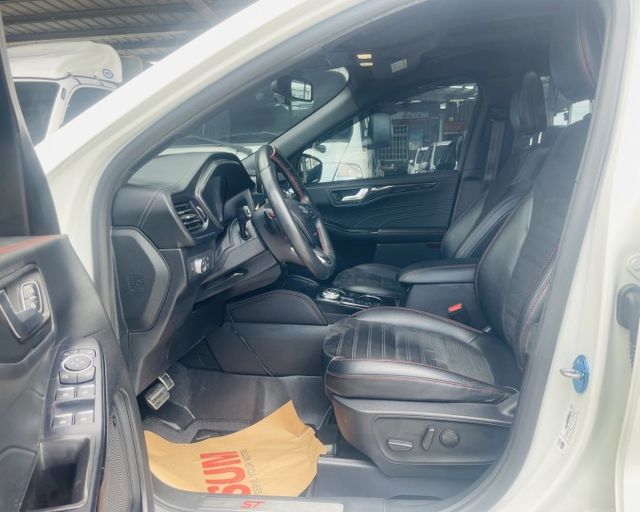 潔承汽車｜KUGA｜2.0｜ST-Line｜AWD｜全景天窗｜盲點偵測｜B&O音響｜ACC跟車｜僅跑8萬7｜認證車  第13張相片