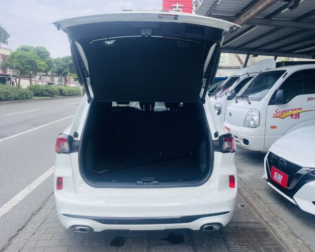 潔承汽車｜KUGA｜2.0｜ST-Line｜AWD｜全景天窗｜盲點偵測｜B&O音響｜ACC跟車｜僅跑8萬7｜認證車  第17張相片