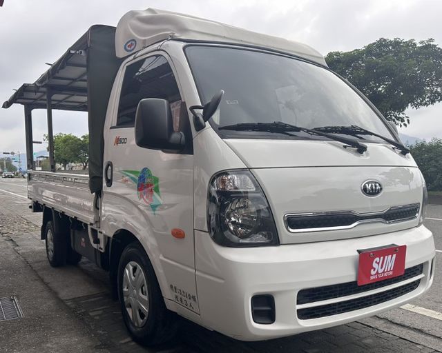 潔承汽車｜卡旺｜K2500｜單廂｜柴油｜2.5｜手排｜三面棚布｜原鈑件｜只跑6萬7｜認證車  第2張相片