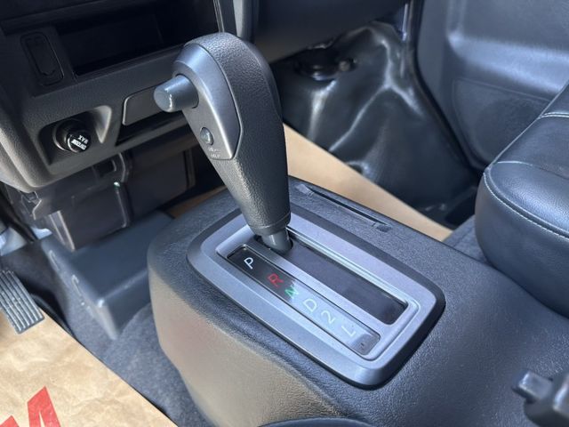 潔承汽車｜菱利｜A180｜1.5｜原廠8人座｜自排｜盲點偵測｜原鈑件｜僅跑8萬3｜認證車  第8張相片