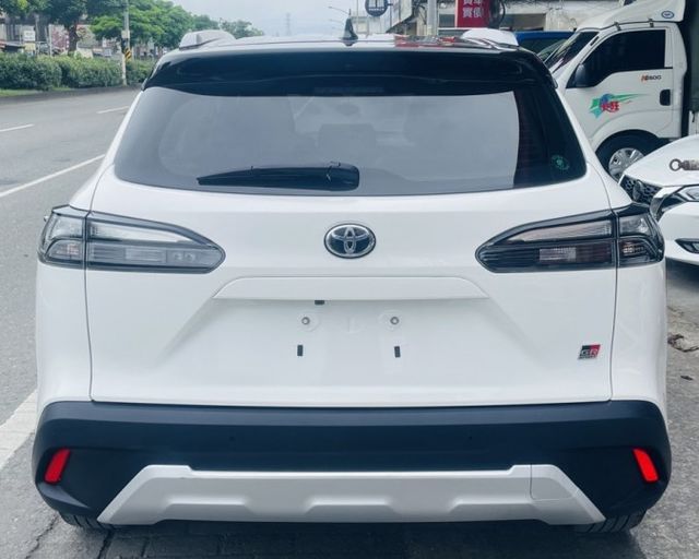 潔承汽車｜Corolla Cross｜汽油｜GR版｜1.8｜I key｜衛星導航｜360環景｜原鈑件｜只跑3萬2｜認證車  第3張相片