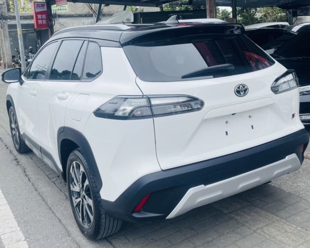 潔承汽車｜Corolla Cross｜汽油｜GR版｜1.8｜I key｜衛星導航｜360環景｜原鈑件｜只跑3萬2｜認證車  第4張相片