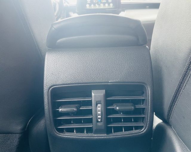 潔承汽車｜Corolla Cross｜汽油｜GR版｜1.8｜I key｜衛星導航｜360環景｜原鈑件｜只跑3萬2｜認證車  第14張相片