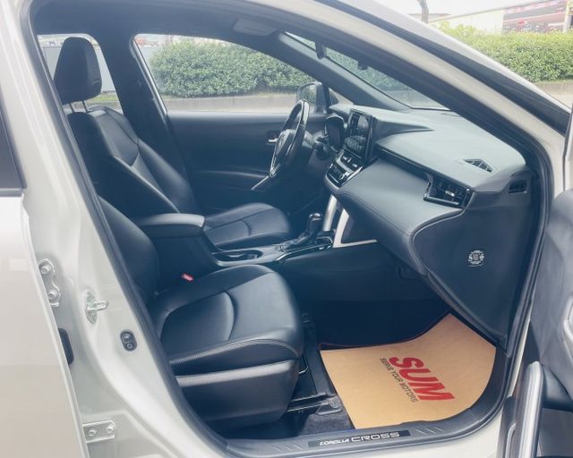 潔承汽車｜Corolla Cross｜汽油｜GR版｜1.8｜I key｜衛星導航｜360環景｜原鈑件｜只跑3萬2｜認證車  第15張相片