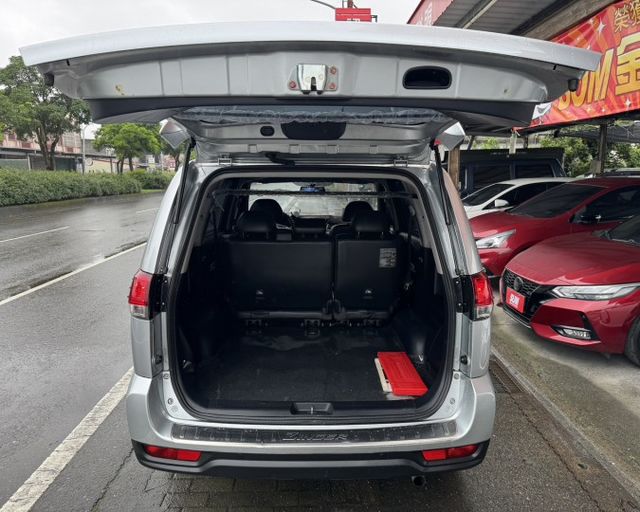 潔承汽車｜ZINGER｜2.4｜精緻版｜安卓主機｜倒車顯影｜盲點偵測｜實跑10.5萬｜車況已查定  第15張相片