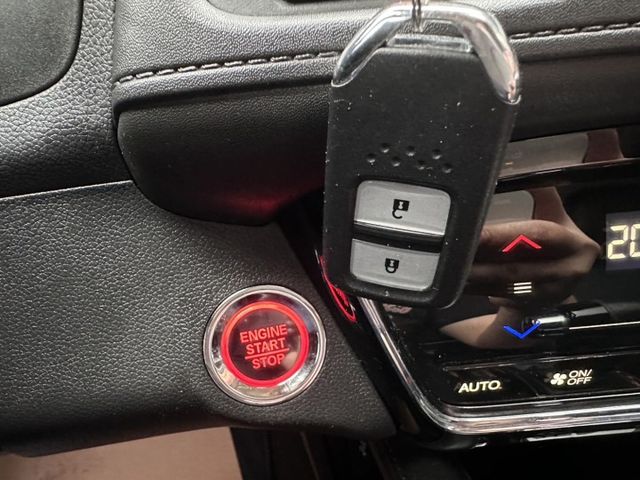 潔承汽車｜HR-V｜1.8｜S版｜I key免鑰｜衛星導航｜倒車顯影｜定速系統｜僅跑10萬｜認證車  第5張相片