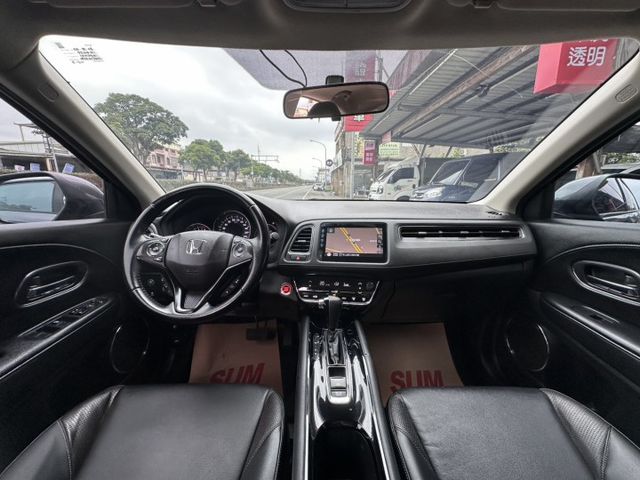 潔承汽車｜HR-V｜1.8｜S版｜I key免鑰｜衛星導航｜倒車顯影｜定速系統｜僅跑10萬｜認證車  第14張相片