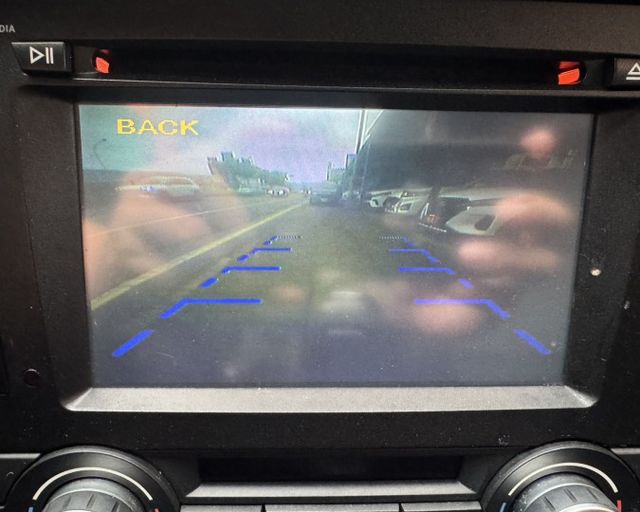潔承汽車｜318d｜2.0｜柴油｜渦輪增壓｜電動天窗｜全車原鈑件｜只跑11萬｜認證車  第6張相片