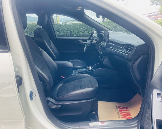潔承汽車｜KUGA｜2.0｜ST-Line｜AWD｜全景天窗｜盲點偵測｜B&O音響｜ACC跟車｜僅跑8萬7｜認證車  第15張相片