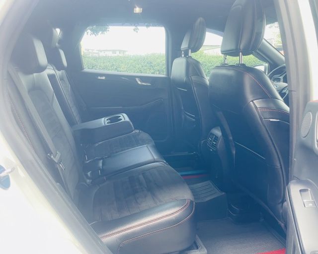潔承汽車｜KUGA｜2.0｜ST-Line｜AWD｜全景天窗｜盲點偵測｜B&O音響｜ACC跟車｜僅跑8萬7｜認證車  第16張相片