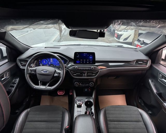 潔承汽車｜KUGA｜2.0｜ST-Line｜AWD｜全景天窗｜盲點偵測｜B&O音響｜ACC跟車｜僅跑7萬3｜認證車  第15張相片