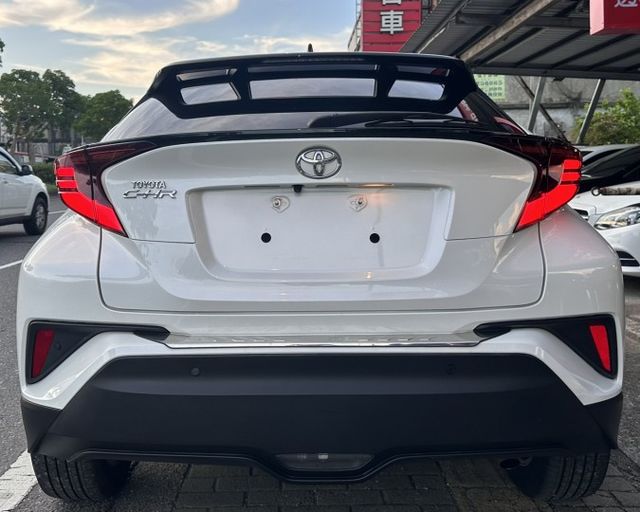 潔承汽車｜C-HR｜1.2｜豪華版｜渦輪增壓｜全車原鈑件｜只跑6萬9｜可認證  第3張相片