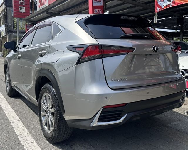 潔承汽車｜NX200｜2.4｜菁英Plus版｜原廠影音｜環景系統｜ACC跟車｜原鈑件｜只跑2.4萬｜可認證  第4張相片