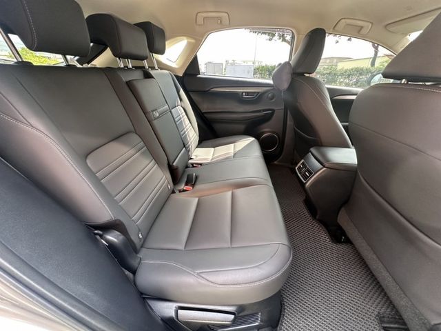 潔承汽車｜NX200｜2.4｜菁英Plus版｜原廠影音｜環景系統｜ACC跟車｜原鈑件｜只跑2.4萬｜可認證  第16張相片