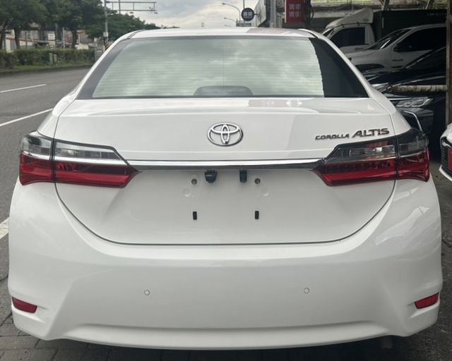 潔承汽車｜ALTIS｜1.8｜11.5代｜豪華版｜安卓主機｜衛星導航｜倒車顯影｜定速｜原鈑件｜只跑11.2萬｜可認證  第3張相片