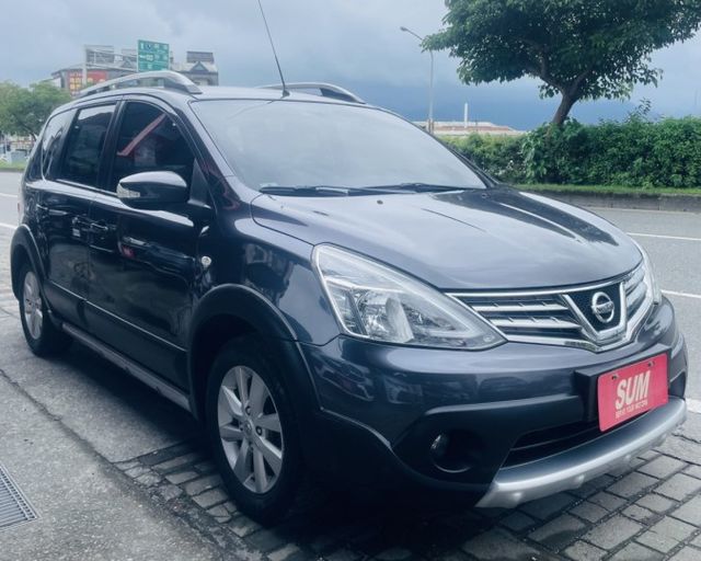 潔承汽車｜LIVINA｜1.6｜原廠影音｜衛星導航｜倒車顯影｜全車原鈑件｜只跑10.2萬｜認證車  第2張相片