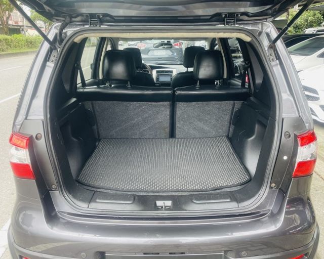 潔承汽車｜LIVINA｜1.6｜原廠影音｜衛星導航｜倒車顯影｜全車原鈑件｜只跑10.2萬｜認證車  第12張相片