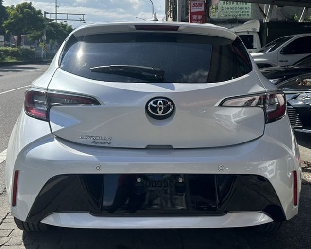 潔承汽車｜Corolla Sport｜2.0｜旗艦版｜ACC跟車｜車偏警示｜駕駛座電動椅｜全車原鈑件｜只跑6萬｜可認證  第3張相片