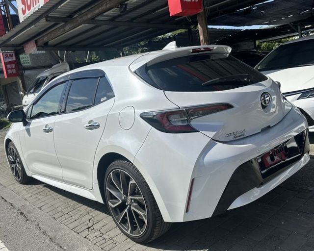 潔承汽車｜Corolla Sport｜2.0｜旗艦版｜ACC跟車｜車偏警示｜駕駛座電動椅｜全車原鈑件｜只跑6萬｜可認證  第4張相片