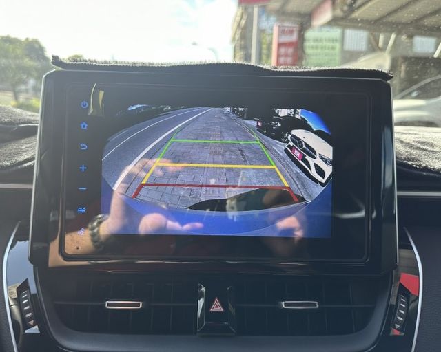 潔承汽車｜Corolla Sport｜2.0｜旗艦版｜ACC跟車｜車偏警示｜駕駛座電動椅｜全車原鈑件｜只跑6萬｜可認證  第7張相片
