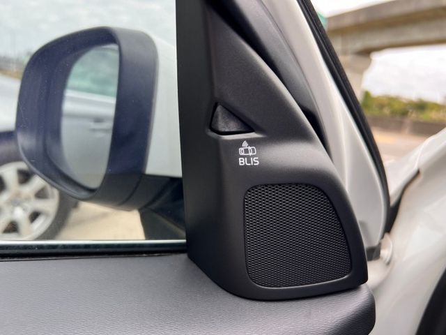 V60 D3 柴油版 ☑原版件美車 ☑車況優質無待修 ☑里程保證 ☑實車在庫 盲點偵測 定速 雙電動椅  第8張相片