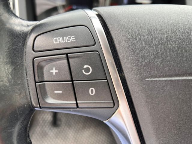 V60 D3 柴油版 ☑原版件美車 ☑車況優質無待修 ☑里程保證 ☑實車在庫 盲點偵測 定速 雙電動椅  第12張相片