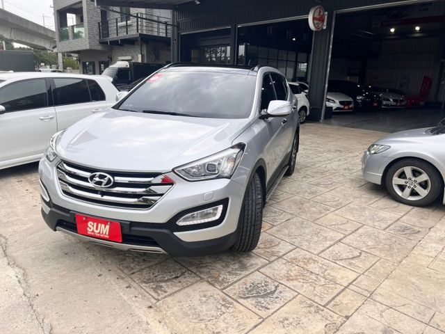 超省油休旅車 ☑5+2 ☑柴油 ☑無待修 ☑尊爵款  全景天窗 環景影像 iKEY  第1張相片