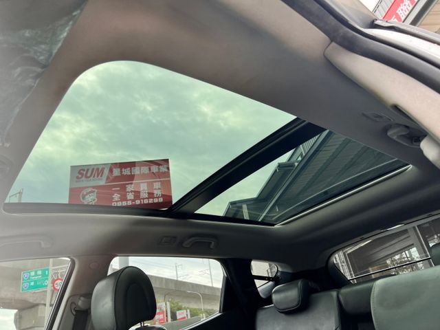 超省油休旅車 ☑5+2 ☑柴油 ☑無待修 ☑尊爵款  全景天窗 環景影像 iKEY  第9張相片