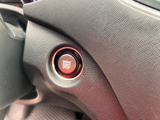 超省油休旅車 ☑5+2 ☑柴油 ☑無待修 ☑尊爵款  全景天窗 環景影像 iKEY  第11張相片