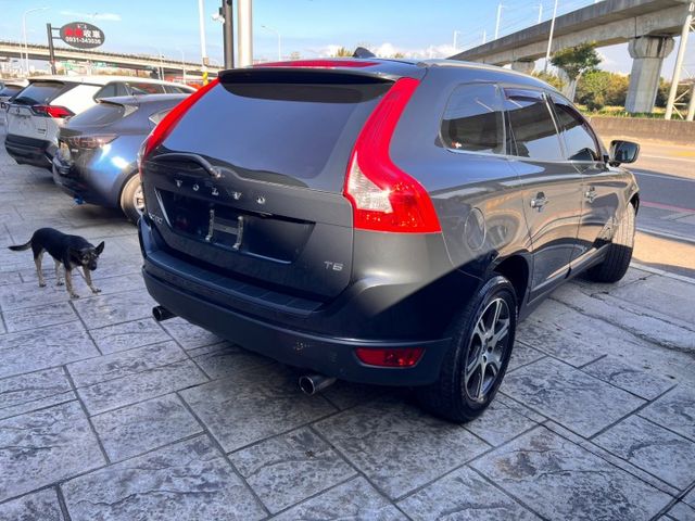 XC60 T5 2.0渦輪 前車主超顧車 ☑原版件 ☑無待修 ☑里程保證 ☑車況透明  第2張相片