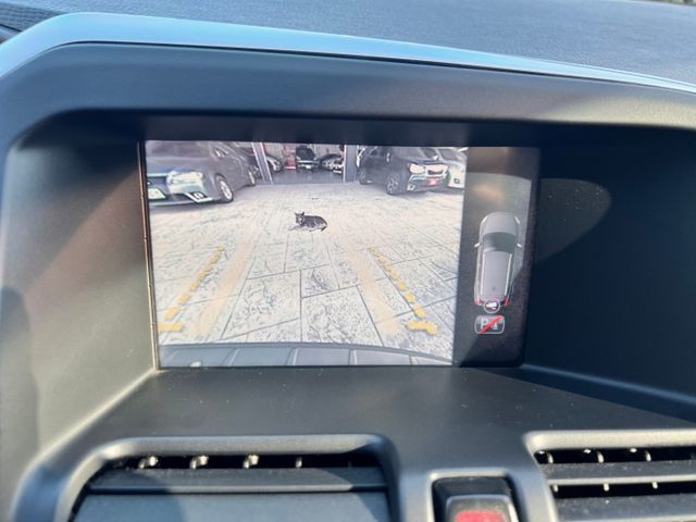 XC60 T5 2.0渦輪 前車主超顧車 ☑原版件 ☑無待修 ☑里程保證 ☑車況透明  第11張相片