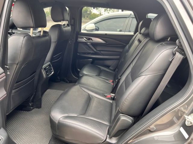 CX-9 旗艦AWD ☑七人座 ☑原版件美車 ☑超高CP值 BOSE音響,電動天窗,衛星導航,iKey,雙電動椅,抬顯  第4張相片