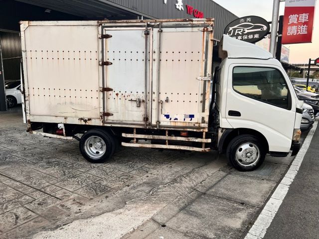 2010 HINO 11.5呎 加高190公分車廂 雙側開門 導流板 大尺寸尾門 里程保證 附發票 可全貸  第5張相片
