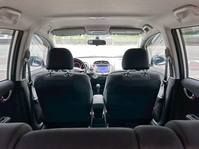 2010年 FIT VTI-S版 ☑稀有低里程 ☑原版件 極品美車,代步車,小車首選 倒車顯影,倒車雷達,衛星導航,電折  第10張相片