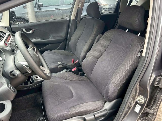 1.5 VTI-S版｜五門代步小車｜年份新、里程低｜代步、新鮮人首選｜換檔撥片、定速巡航  第7張相片