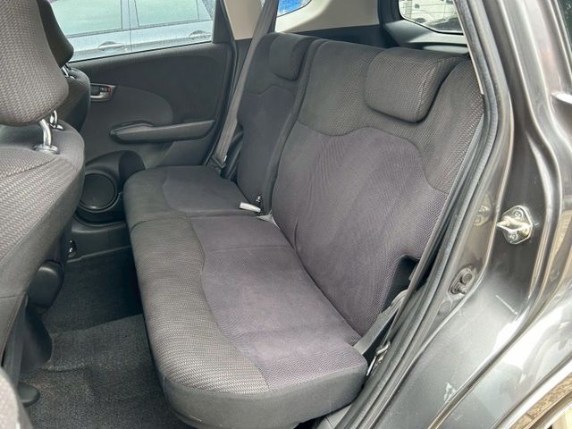 1.5 VTI-S版｜五門代步小車｜年份新、里程低｜代步、新鮮人首選｜換檔撥片、定速巡航  第8張相片