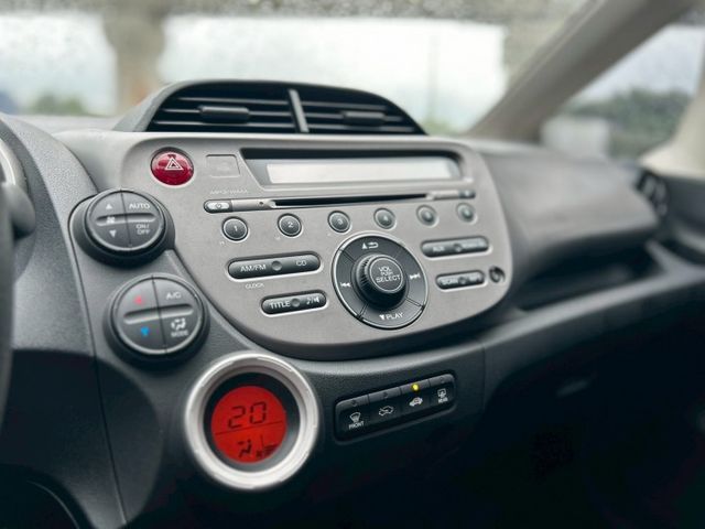 1.5 VTI-S版｜五門代步小車｜年份新、里程低｜代步、新鮮人首選｜換檔撥片、定速巡航  第12張相片