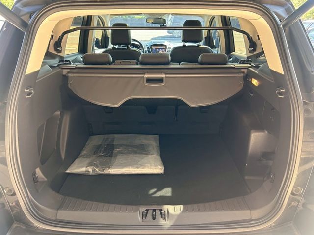 Kuga 1.5渦輪 時尚款｜全景天窗、電動尾門、Carplay、盲點偵測、雙區恆溫、定速、快撥｜全家出遊、配備豪華  第5張相片