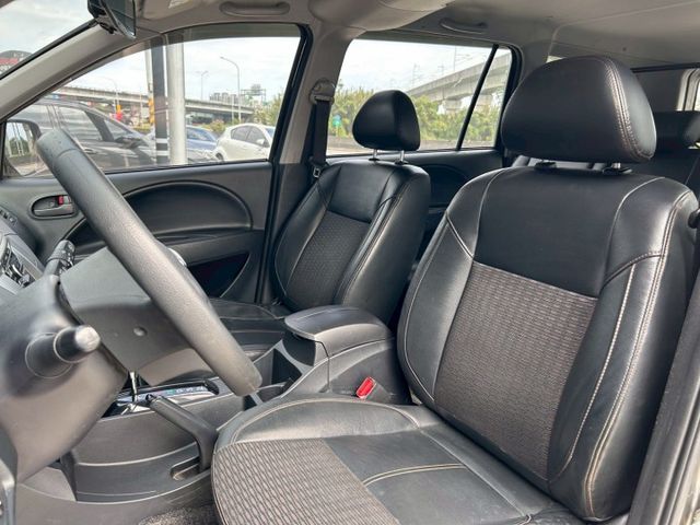 豪華款｜一手車｜僅跑5萬｜無待修、無漏油｜後做出風口 SUM五大保固  第10張相片