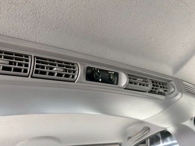 豪華款｜一手車｜僅跑5萬｜無待修、無漏油｜後做出風口 SUM五大保固  第12張相片