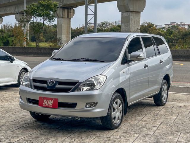 2015 末代 Toyota INNOVA 2.0E｜空間大又耐用｜全原廠保養+原版件+低里程，絕對漂亮不怕修  第1張相片